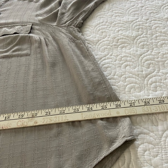 Torrid Lace Up Blouse Gray 3/4 Sleeves With Roll Tabs Lightweight Plus Size 0 - Picture 11 of 12